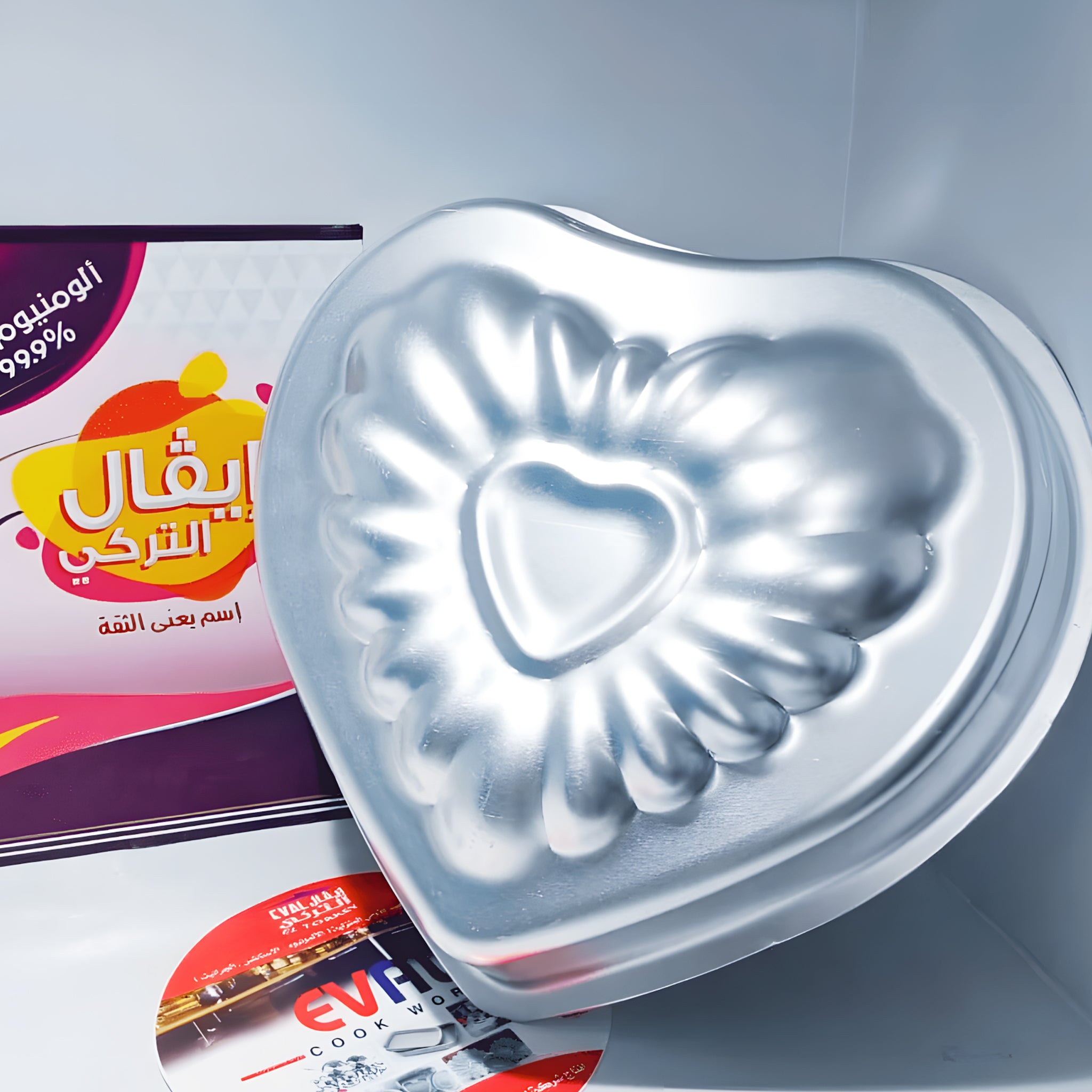 صينيه كيك قلب مضلع كبير